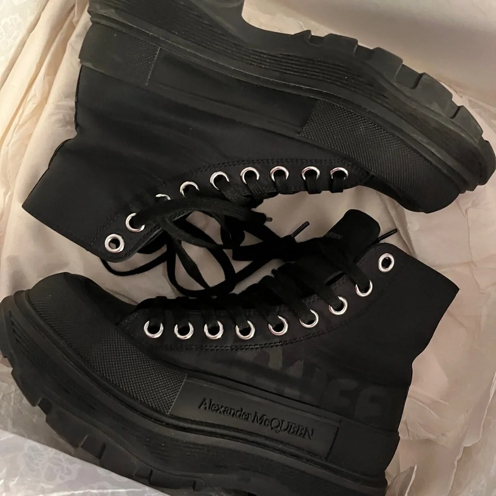 Alexander McQueen Black Combat Boots - Picture 1 of 4
